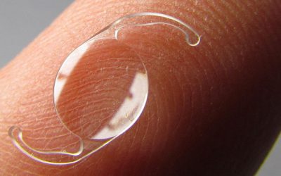 Implants cristalliniens